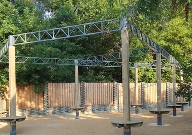 Терраса из металлоконструкций под ключ, проектирование, изготовление и монтаж от СтальСтрой-Кнм